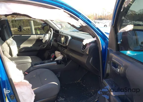 2017 Toyota Tacoma Trd Off Road z USA, uszkodzony, nr VIN 3TMAZ5CN3HM037776